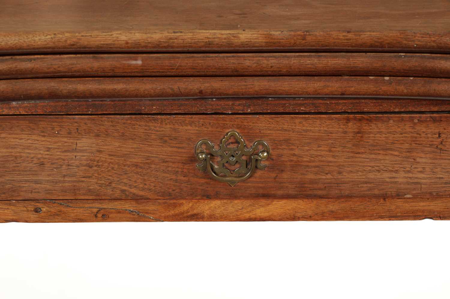 A GEORGE II FIGURED MAHOGANY TRIPLE TOP FOLD-OVER GAMES TABLE - Image 3 of 8