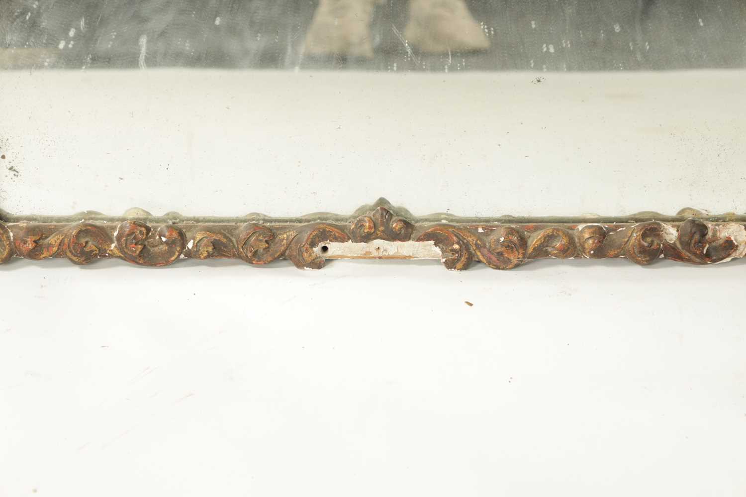 A 19TH CENTURY CARVED GILTWOOD MIRROR - Image 4 of 9