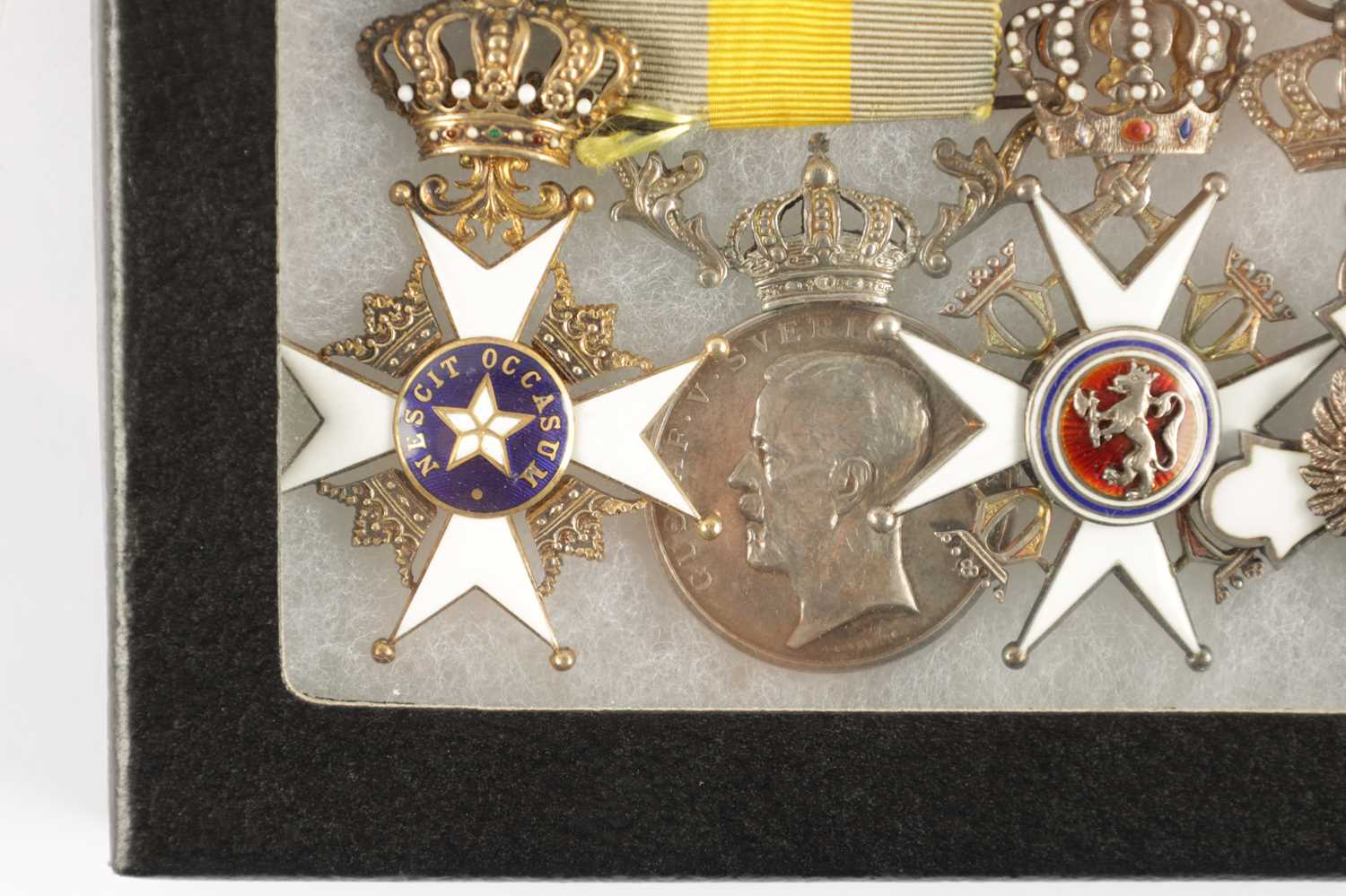 A GROUP OF FOUR COMMANDER’S MEDALS - Image 2 of 3