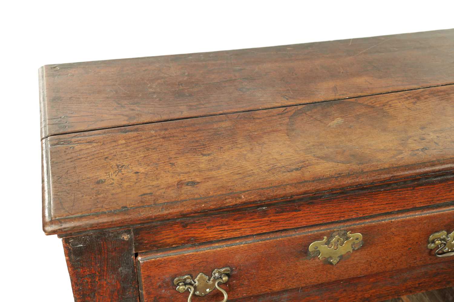 AN EARLY 18TH CENTURY OAK TWO DRAWER DRESSER BASE - Image 7 of 9
