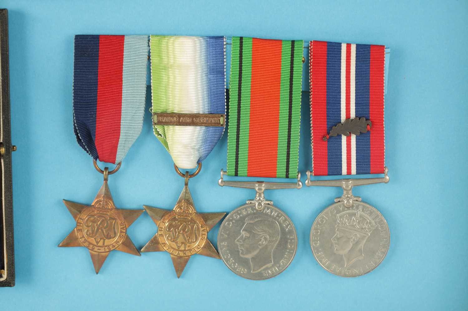 A GROUP OF FIVE NAVAL WW2 MEDALS - Image 5 of 11