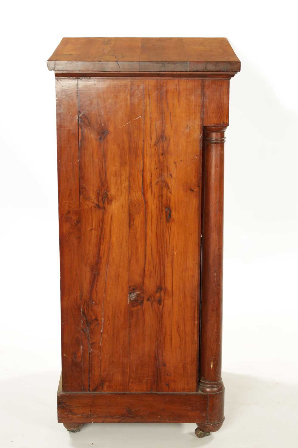 AN 18TH CENTURY EMPIRE STYLE YEW-WOOD BEDSIDE CABINET - Image 6 of 9