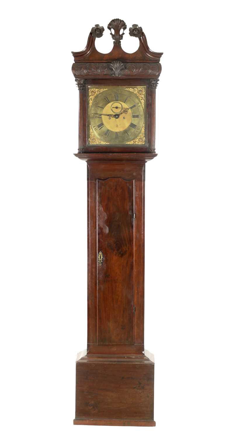 ELIAZER WARREN, DUBLIN. A GEORGE III FIGURED MAHOGANY LONGCASE CLOCK