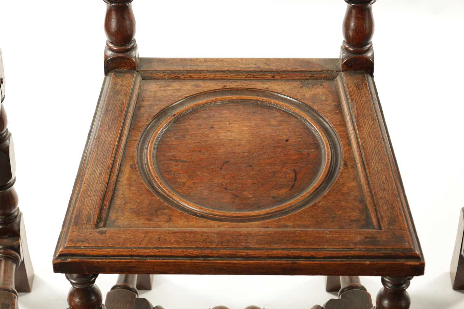A RARE SET OF TEN EARLY 18TH CENTURY WILLIAM AND MARY STYLE OAK CHAIRS - Image 11 of 12