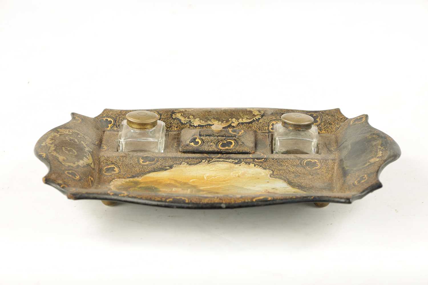 A 19TH CENTURY PAPIER MACHE LACQUERED DESK INKSTAND - Image 5 of 7