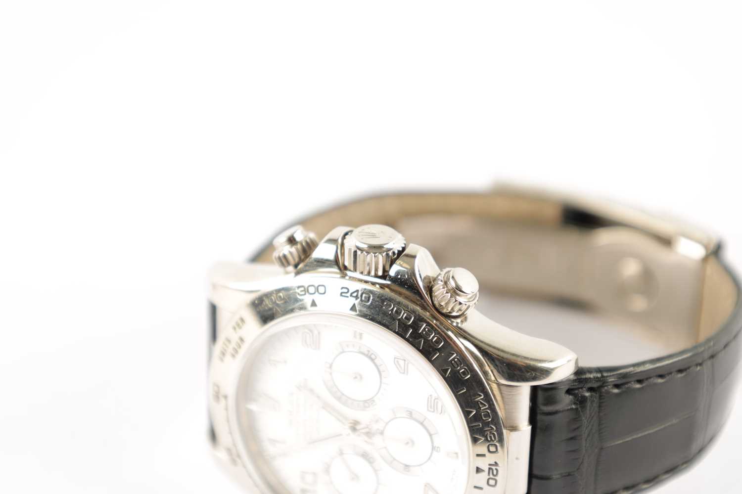 A GENTLEMAN’S 18CT WHITE GOLD ROLEX DAYTONA - Image 3 of 6