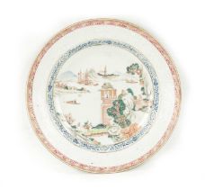 AN 18TH CENTURY CHINESE FAMILLE ROSE PORCELAIN CABINET PLATE