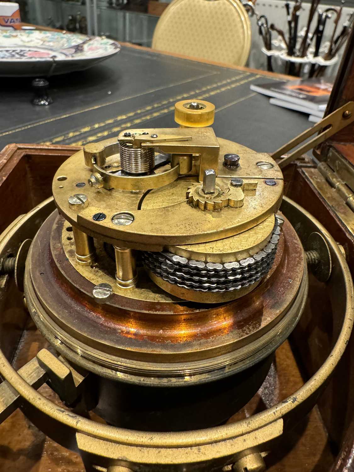 THOMAS MERCER, A 20TH CENTURY TWO-DAY MARINE CHRONOMETER - Bild 10 aus 11