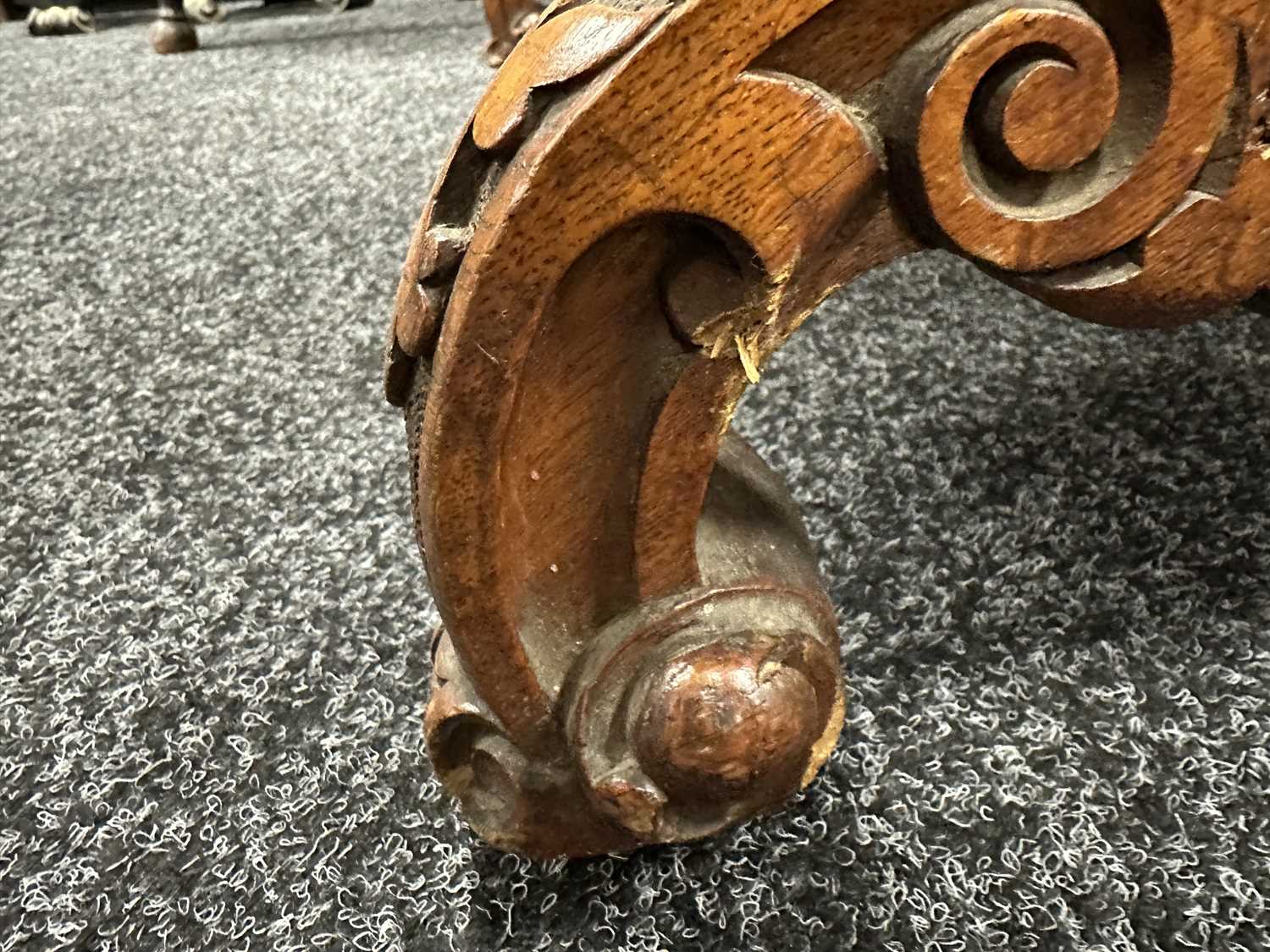 A 19TH CENTURY CARVED AND INLAID OAK LIBRARY TABLE BY LAMB MANCHESTER - Image 16 of 16