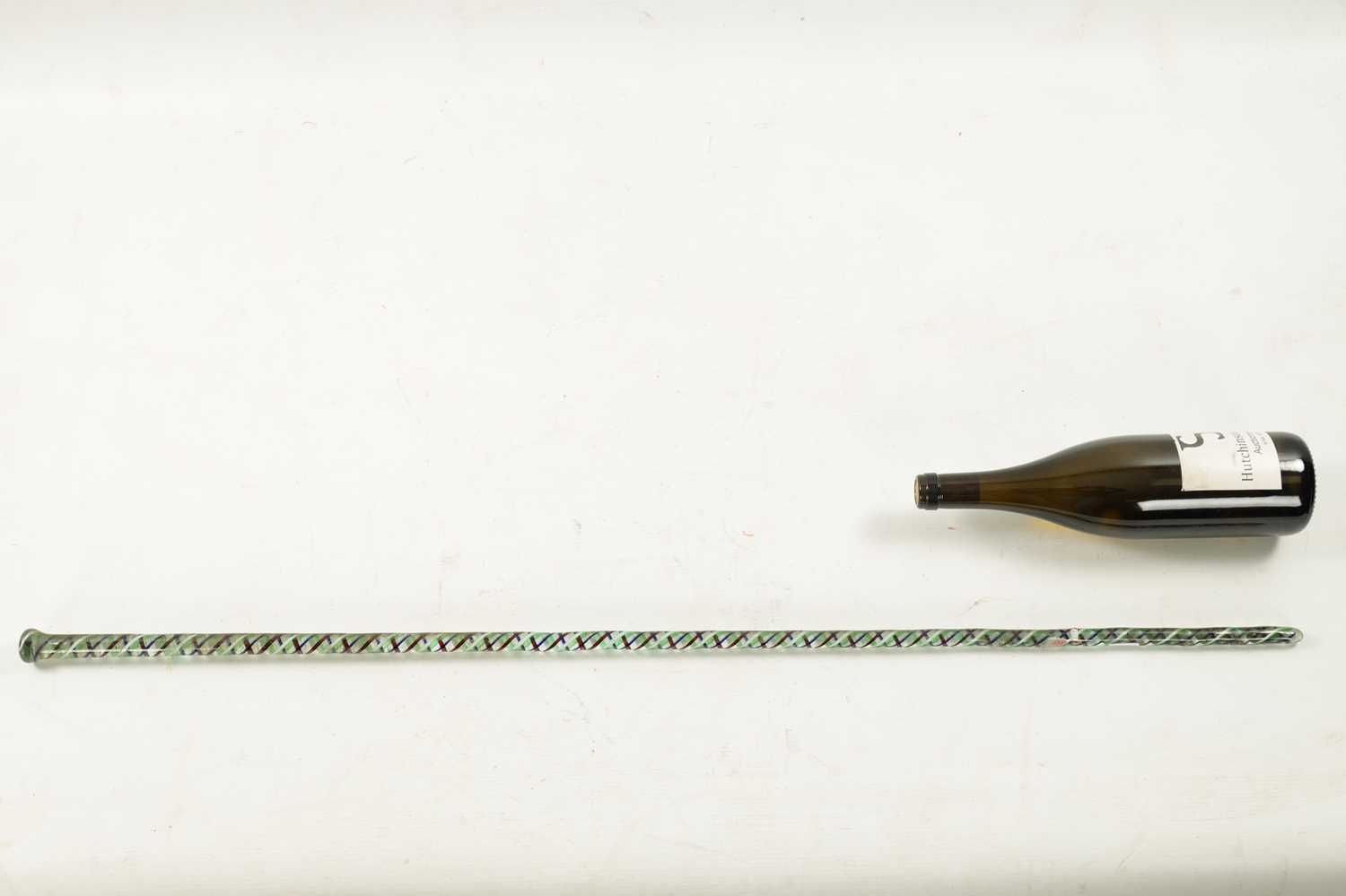 A LATE 19TH CENTURY GLASS WALKING STICK - Image 3 of 4