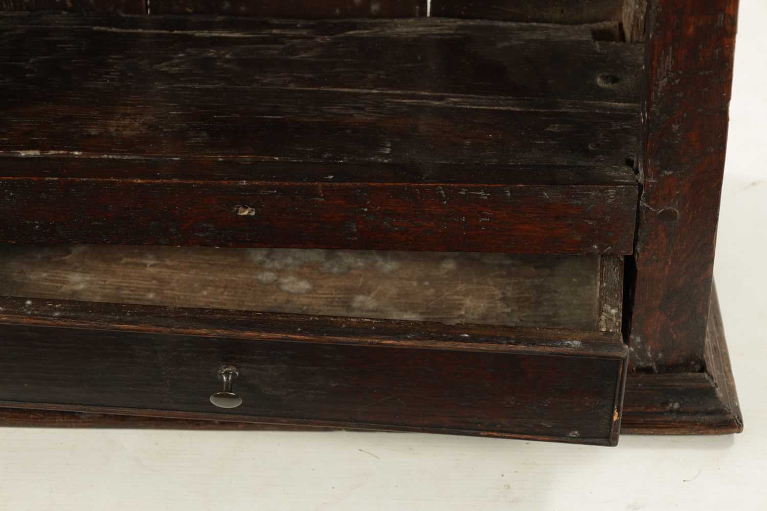 A 17TH CENTURY OAK HANGING OPEN SPICE RACK WITH FITTED DRAWER - Image 5 of 8