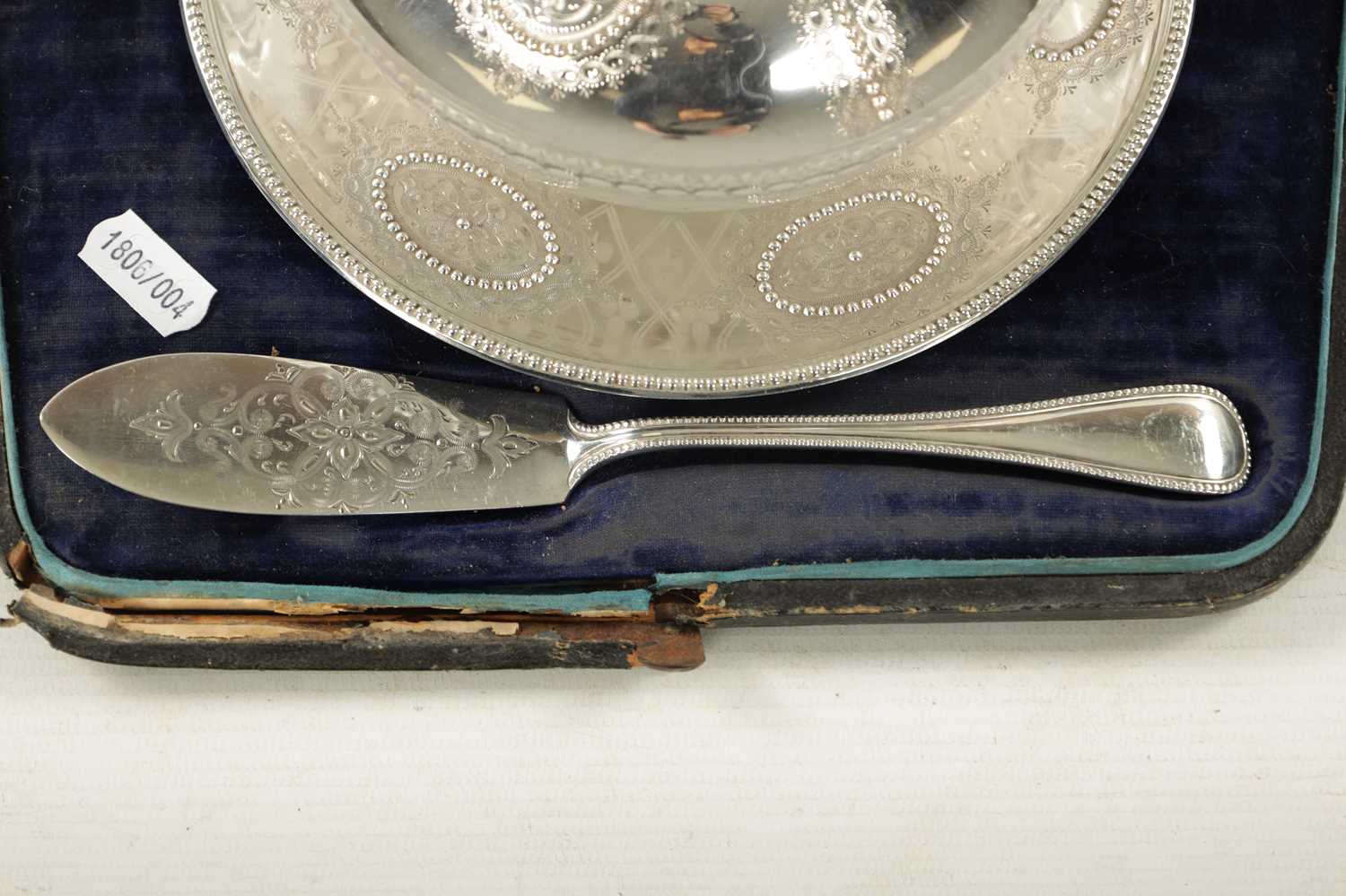 A VICTORIAN SILVER BUTTER DISH IN FITTED LEATHER CASE - Image 5 of 10