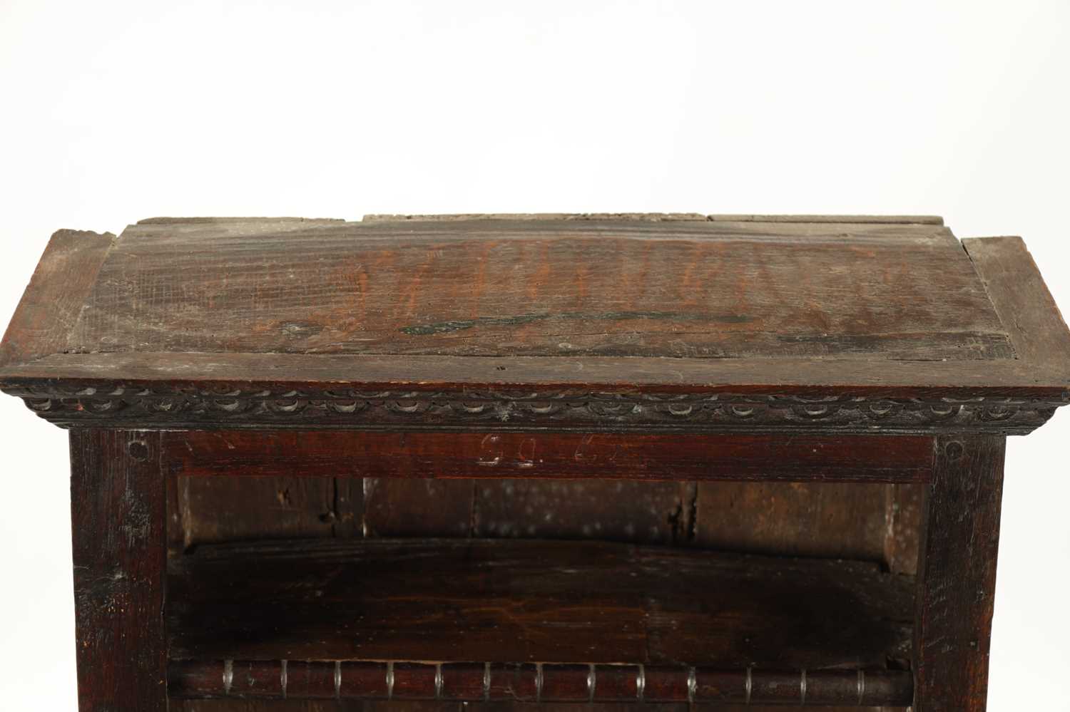 A 17TH CENTURY OAK HANGING OPEN SPICE RACK WITH FITTED DRAWER - Image 4 of 8