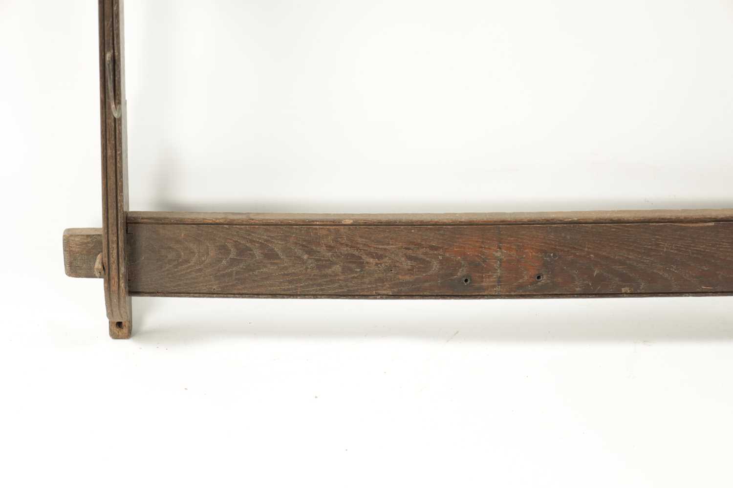 AN 18THN CENTURY OAK WALL HANGING WHIP RACK - Image 5 of 6