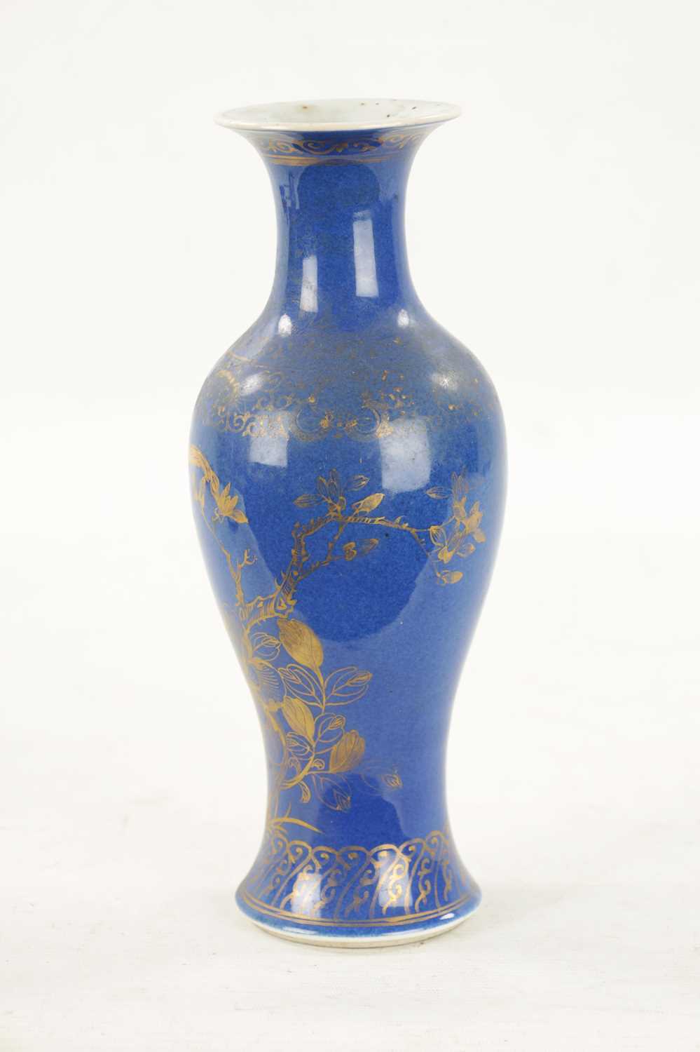 AN 18TH CENTURY CHINESE POWDER BLUE VASE - Image 5 of 11