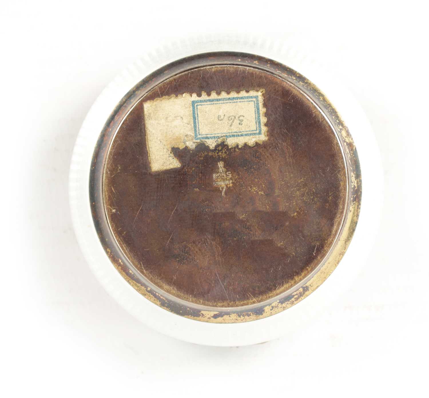 AN EARLY 20TH CENTURY NORWEGIAN SILVER AND GUILLOCHE ENAMEL COMPACT - Image 5 of 5