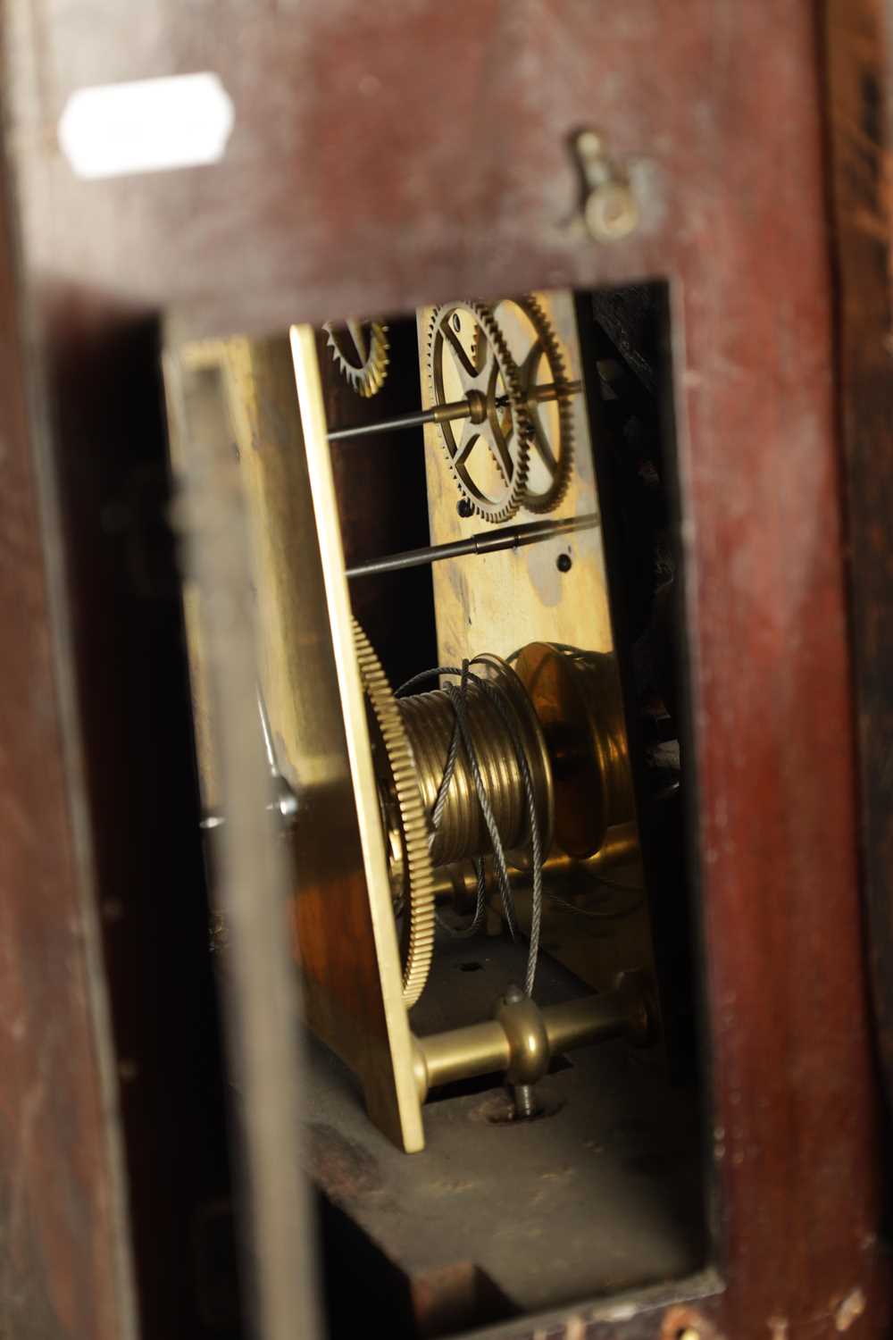 EDWARD BATES, CUCKFIELD. A GEORGE III MAHOGANY TAVERN CLOCK - Image 7 of 9