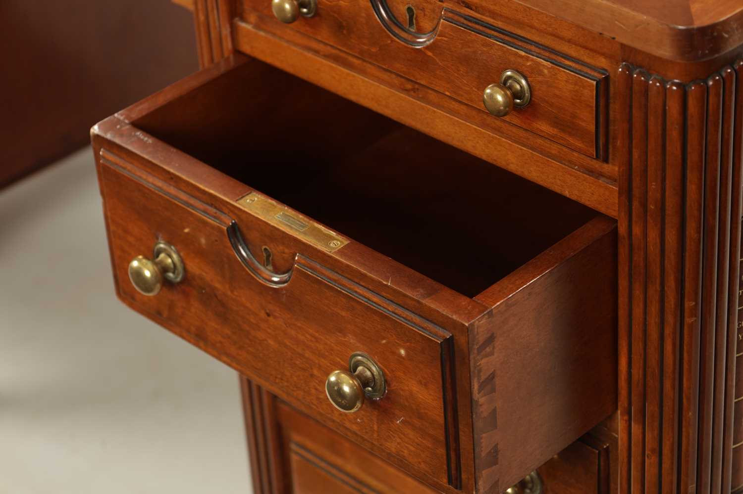 A 20TH CENTURY FRENCH MAHOGANY DESK - Image 11 of 11