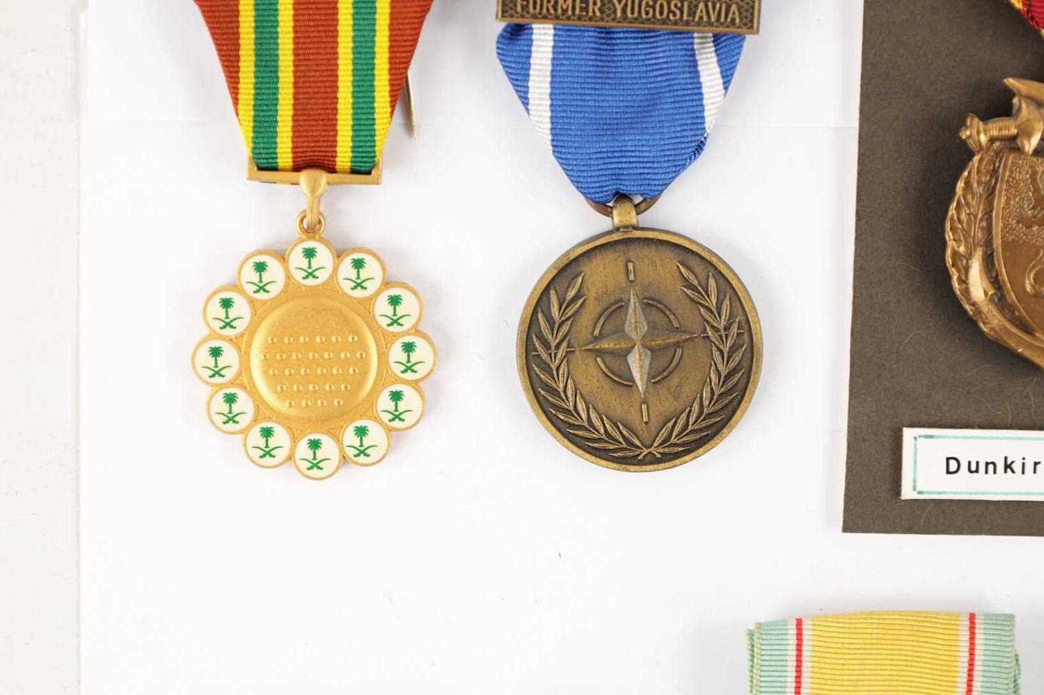 A MIXED COLLECTION OF NINE MEDALS - Image 14 of 14