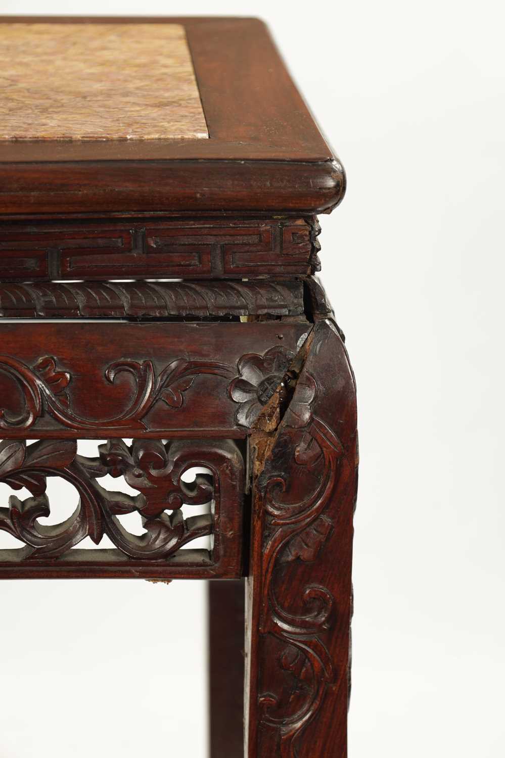 A 19TH CENTURY CHINESE HARDWOOD ALTAR TABLE - Image 8 of 10