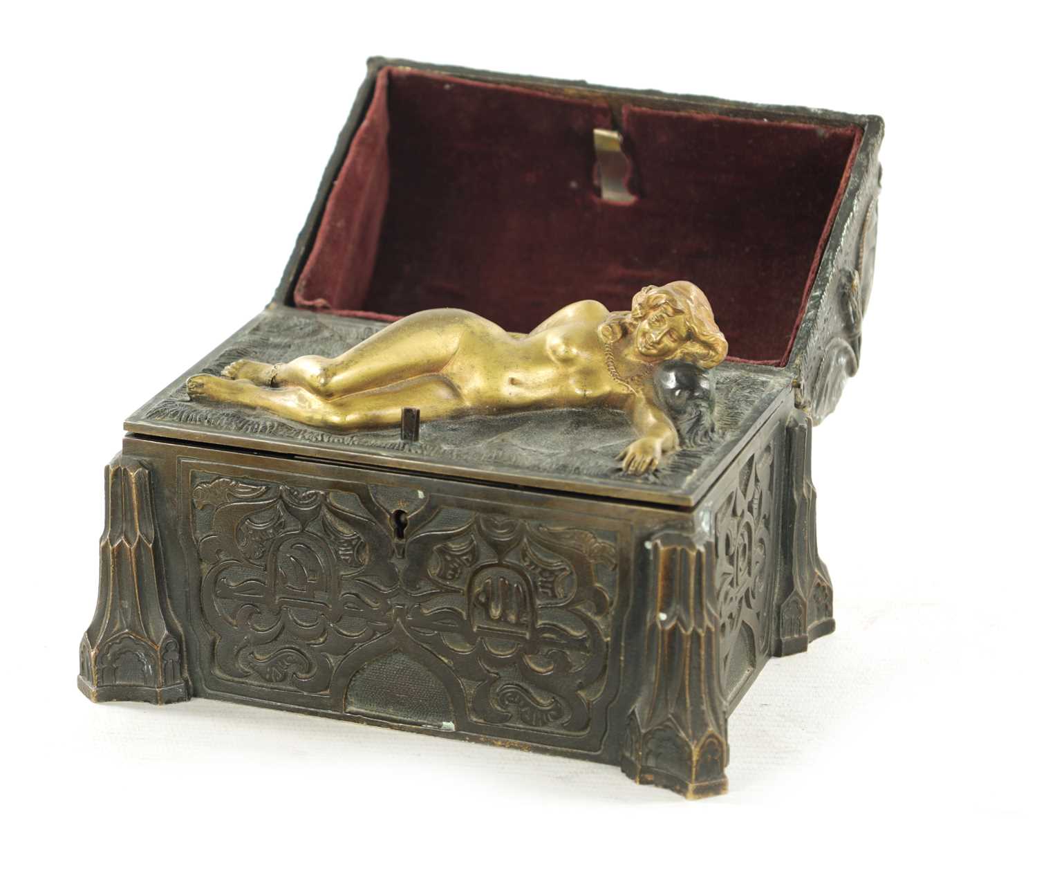 ATT A.TITZE AN EARLY 20TH CENTURY AUSTRIAN BRONZE EROTIC JEWELLERY CASKET