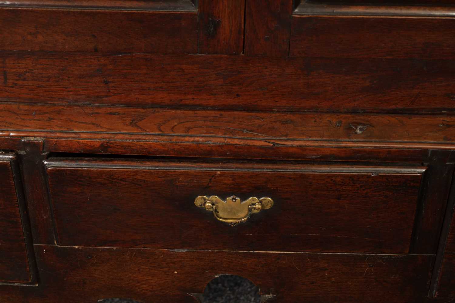 AN EARLY 18TH CENTURY JOINED OAK WELSH CUPBOARD - Image 4 of 12