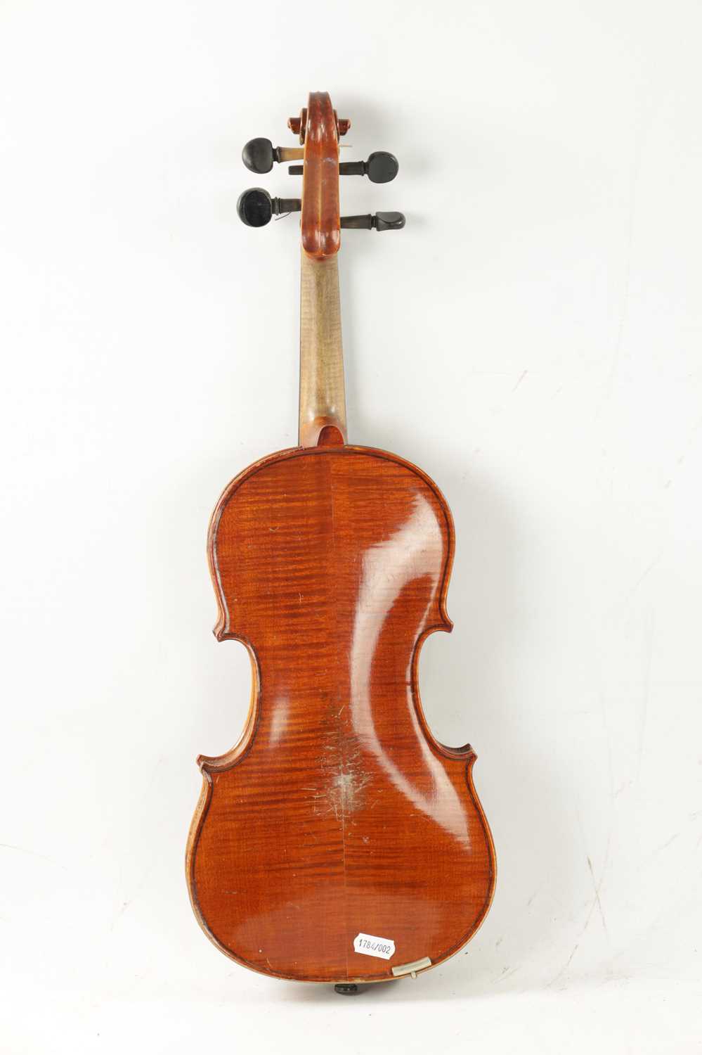 AN OLD CHILDRENS VIOLIN - Image 5 of 5