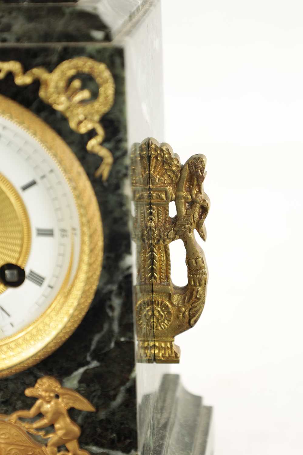 A LATE 19TH CENTURY FRENCH ANTICO VERDE MARBLE, BRONZE AND ORMOLU MANTEL CLOCK - Image 6 of 12