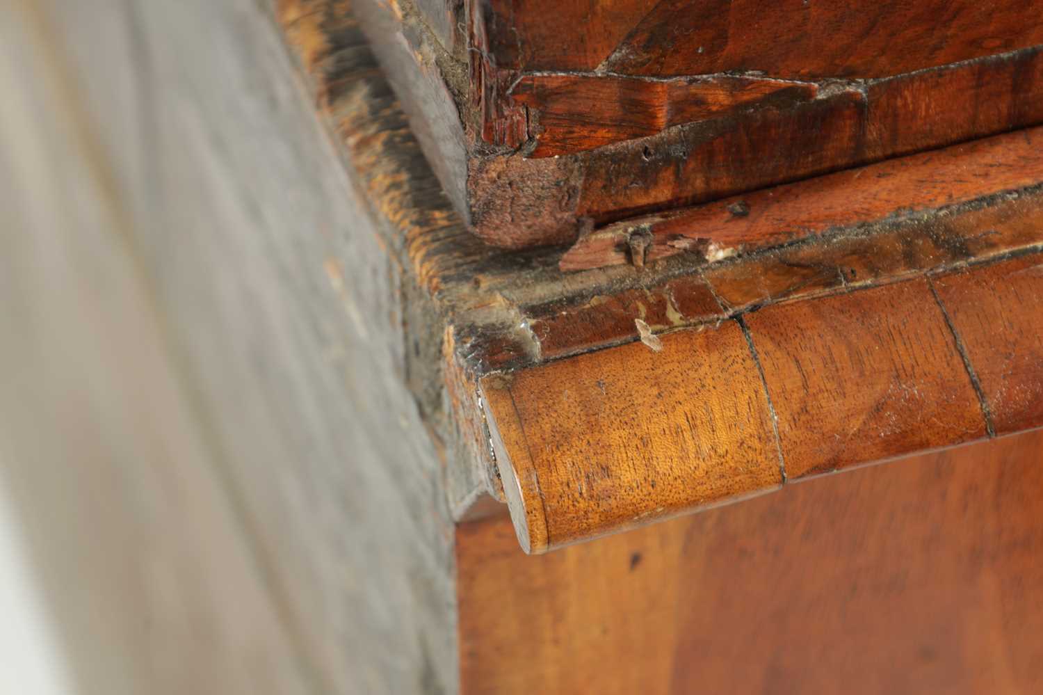 A WILLIAM AND MARY CROSS-BANDED AND GEOMETRICALLY INLAID FIGURED WALNUT CABINET ON CHEST - Image 7 of 7