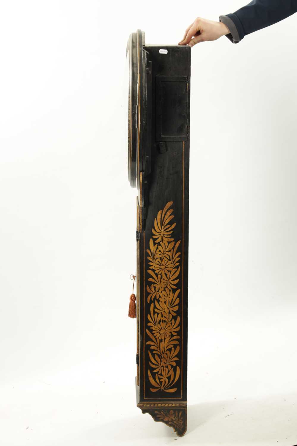 WILSON, PETERBOROUGH. A GEORGE III LACQUERED CHINOISERIE STRIKING TAVERN CLOCK - Image 6 of 10