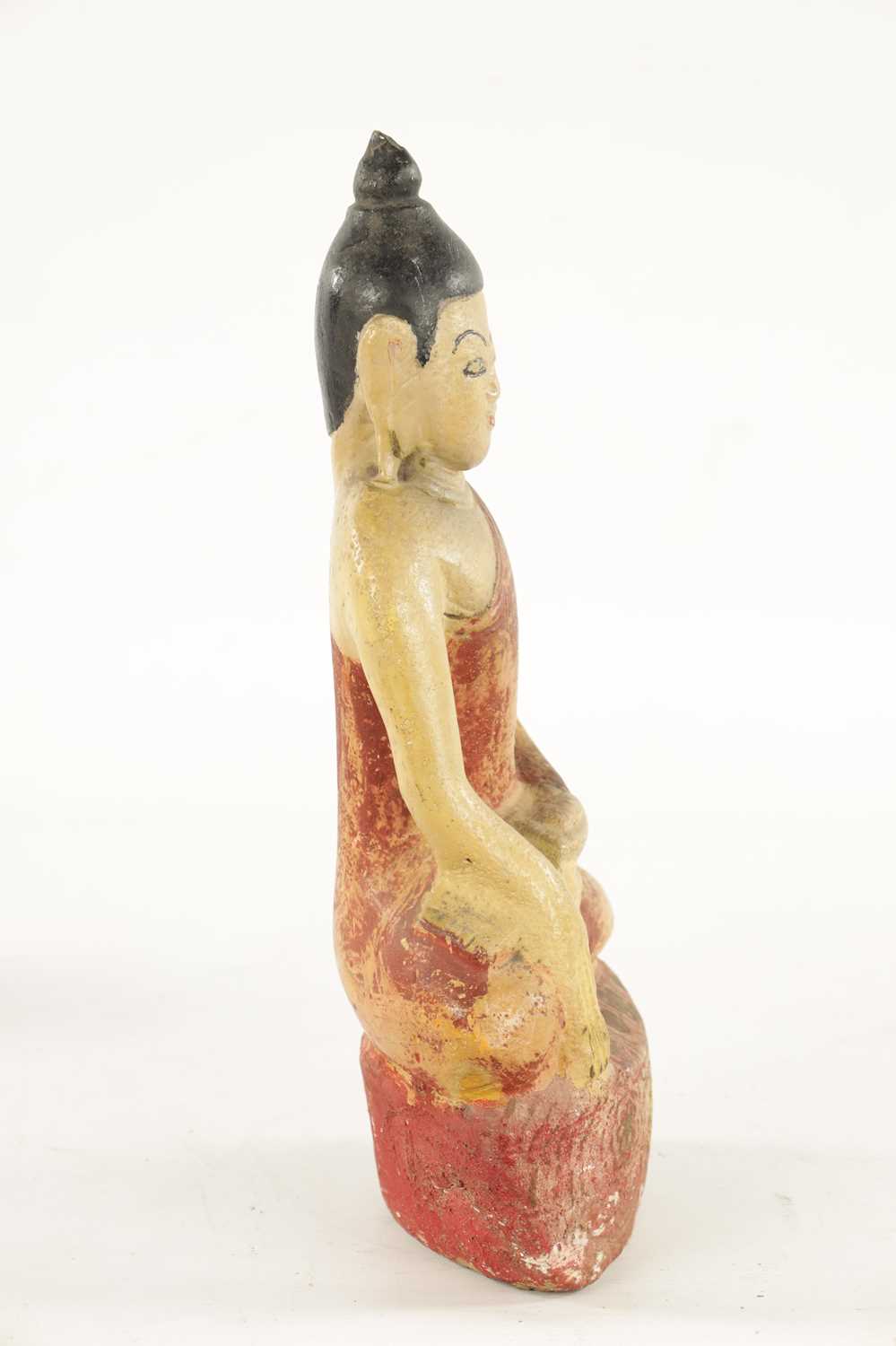 A 19TH CENTURY CARVED ALABASTER PAINTED BURMESE BUDDHA - Image 7 of 7