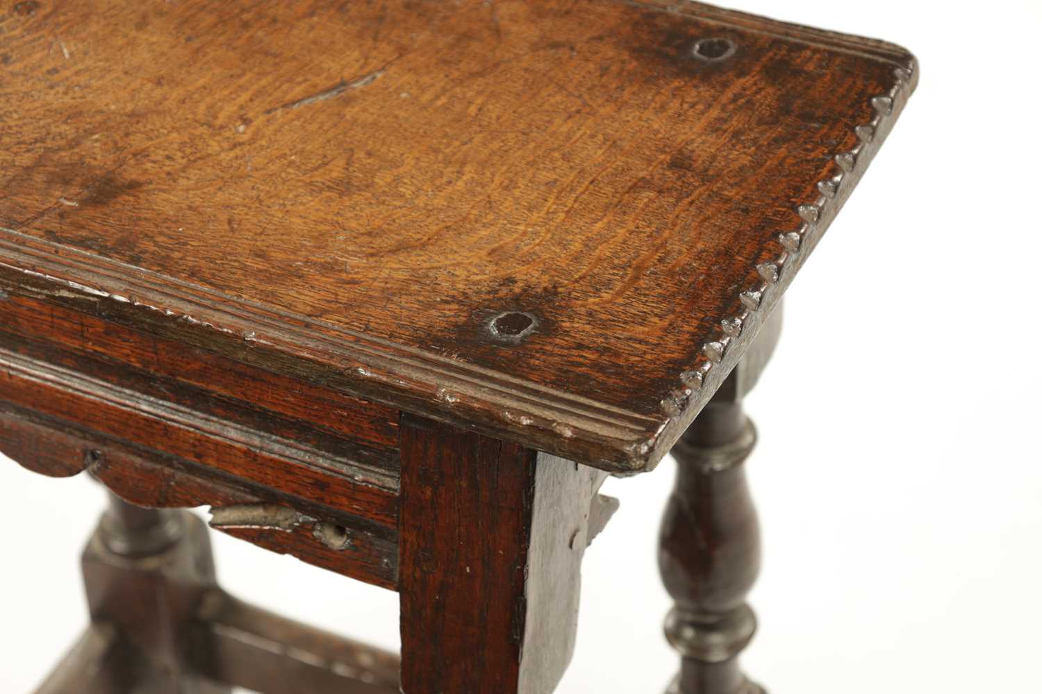 A 17TH CENTURY OAK JOINT STOOL - Image 3 of 7