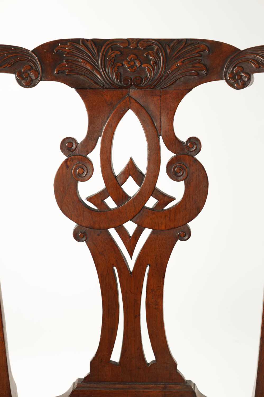 A GOOD PAIR OF MID 18TH CENTURY WALNUT SIDE CHAIRS - Image 4 of 10