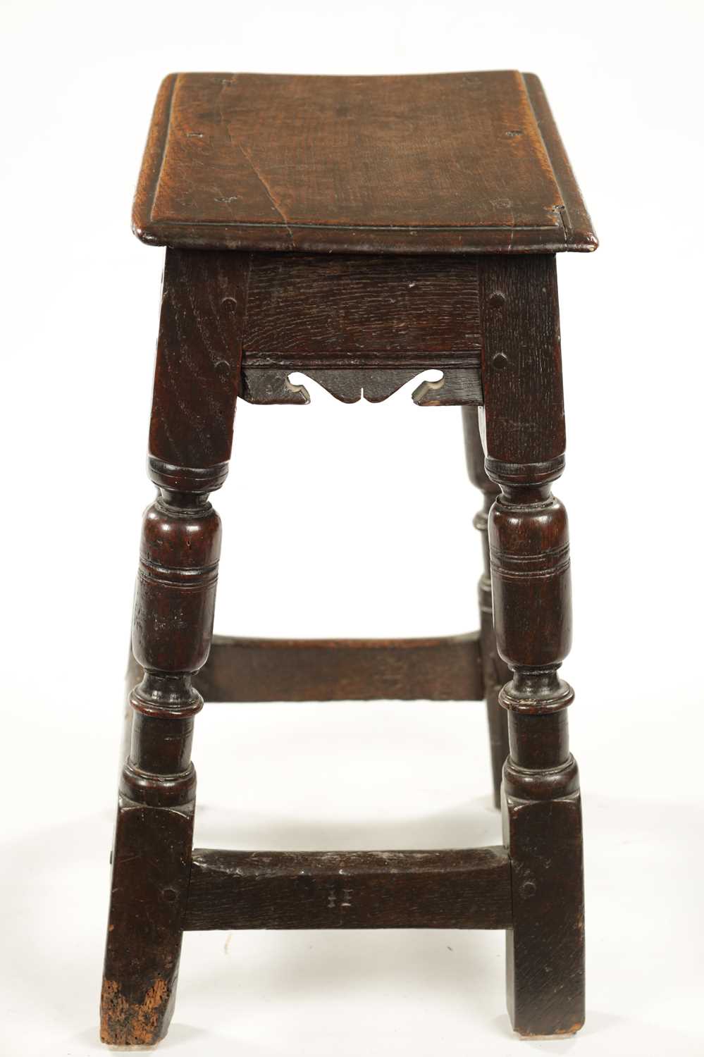 A 17TH CENTURY OAK JOINT STOOL - Image 5 of 6