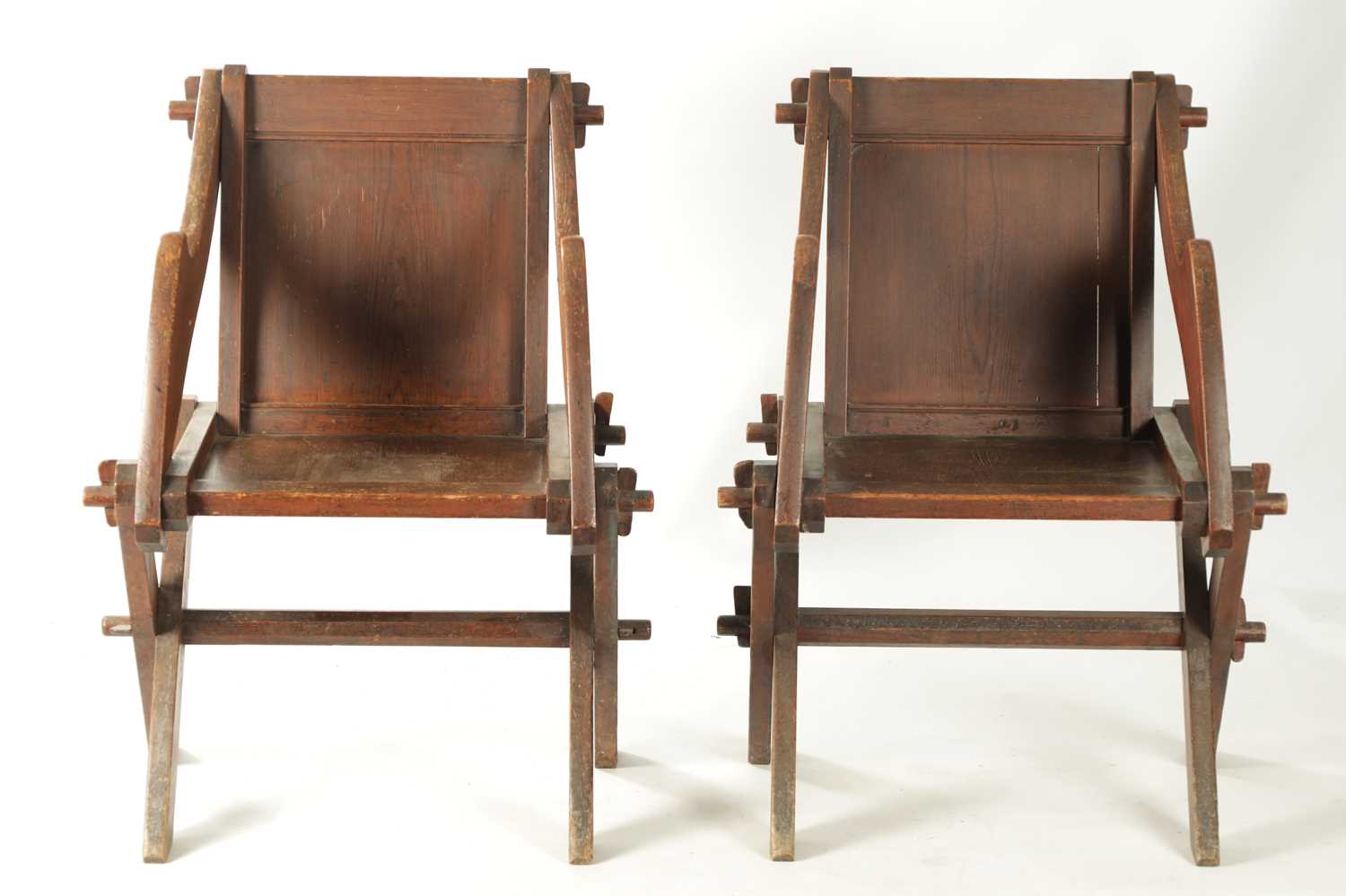 A PAIR OF LATE 18TH CENTURY PITCH PINE GLASTONBURY CHAIRS - Image 5 of 7