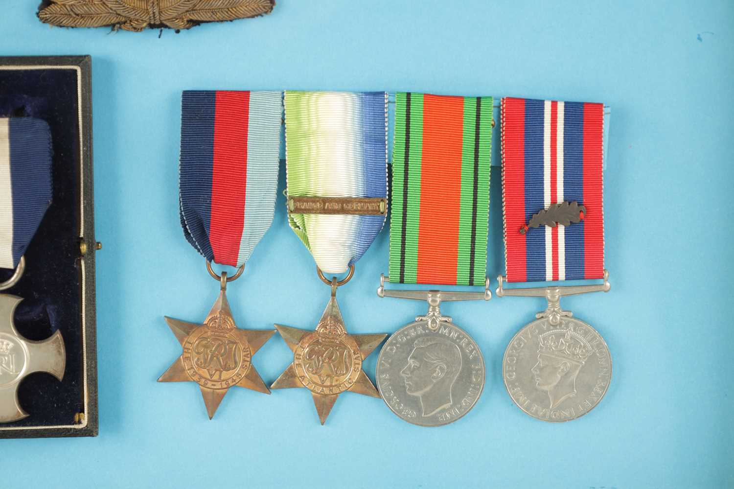 A GROUP OF FIVE NAVAL WW2 MEDALS - Image 4 of 11