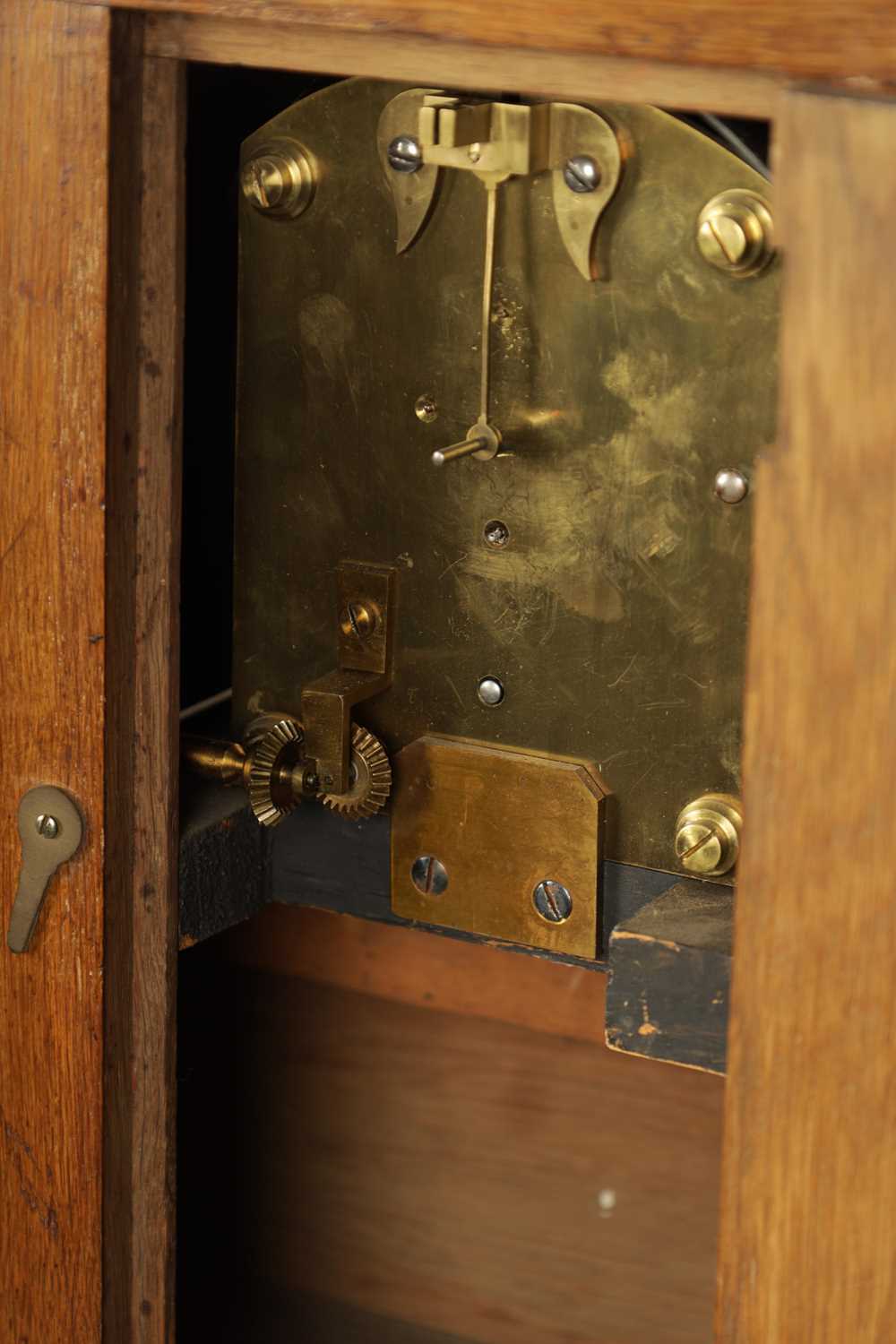 I.P. CUTTS SUTTON & SONS, SHEFFIELD. A LATE 19TH CENTURY OAK CASED WEATHER STATION BAROGRAPH - Image 6 of 14