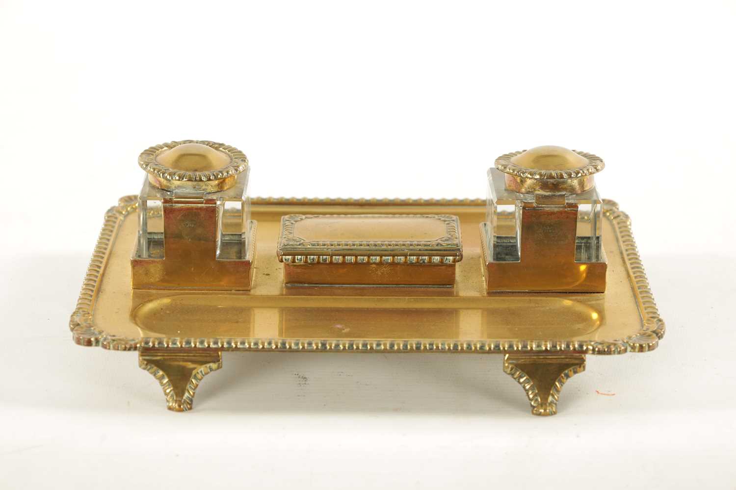 A 19TH CENTURY BRASS DESKTOP INKWELL - Image 6 of 8