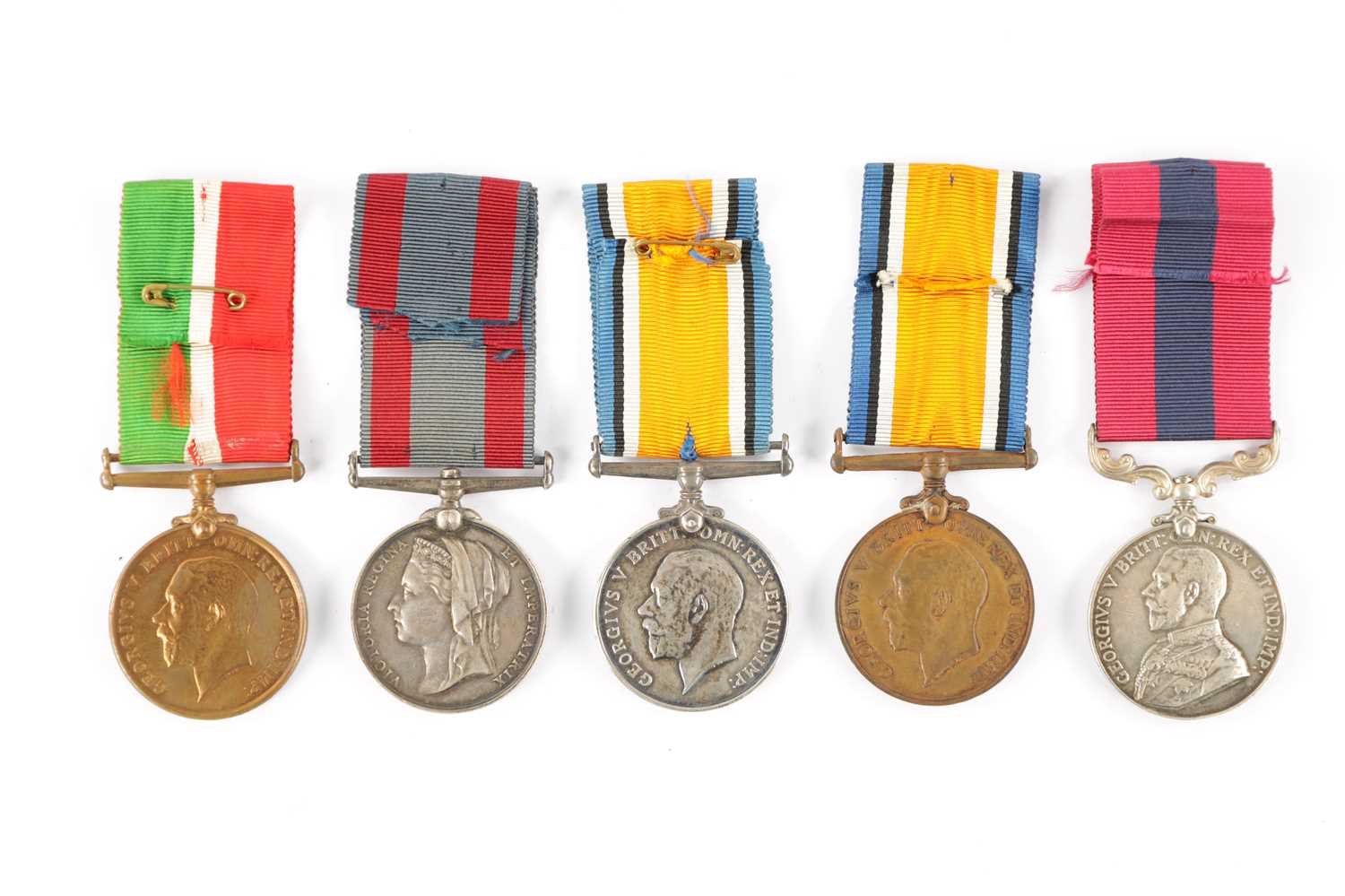 A COLLECTION OF FIVE WAR MEDALS - Image 11 of 13