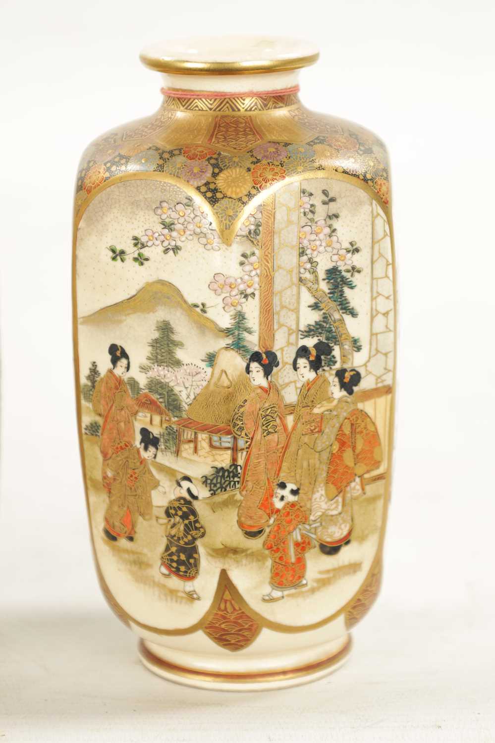 A FINE PAIR OF JAPANESE MEIJI PERIOD SATSUMA CABINET VASES - Image 4 of 8
