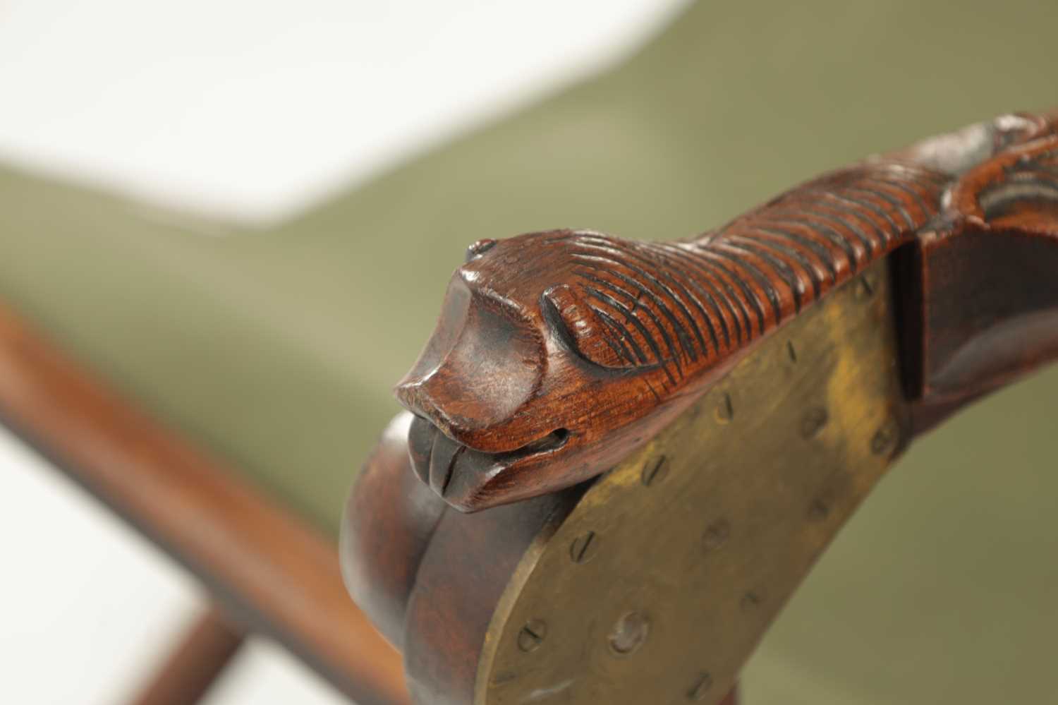 A LATE 19TH CENTURY ANGLO INDIAN IVORY INLAID HARDWOOD FOLDING CHAIR - Image 6 of 7