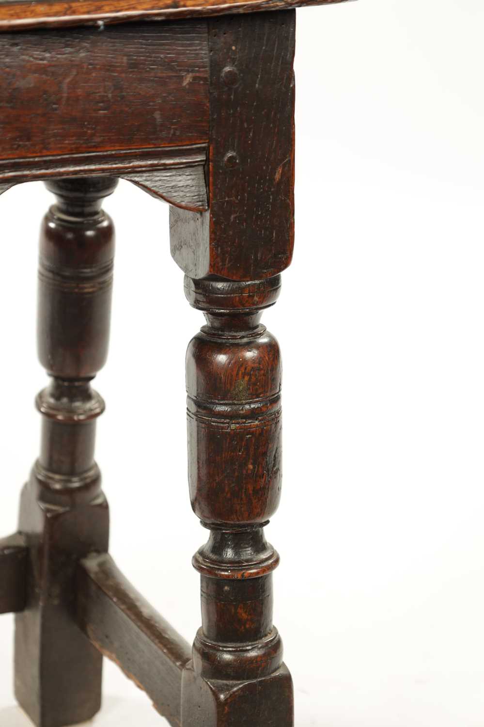 A 17TH CENTURY OAK JOINT STOOL - Image 6 of 6