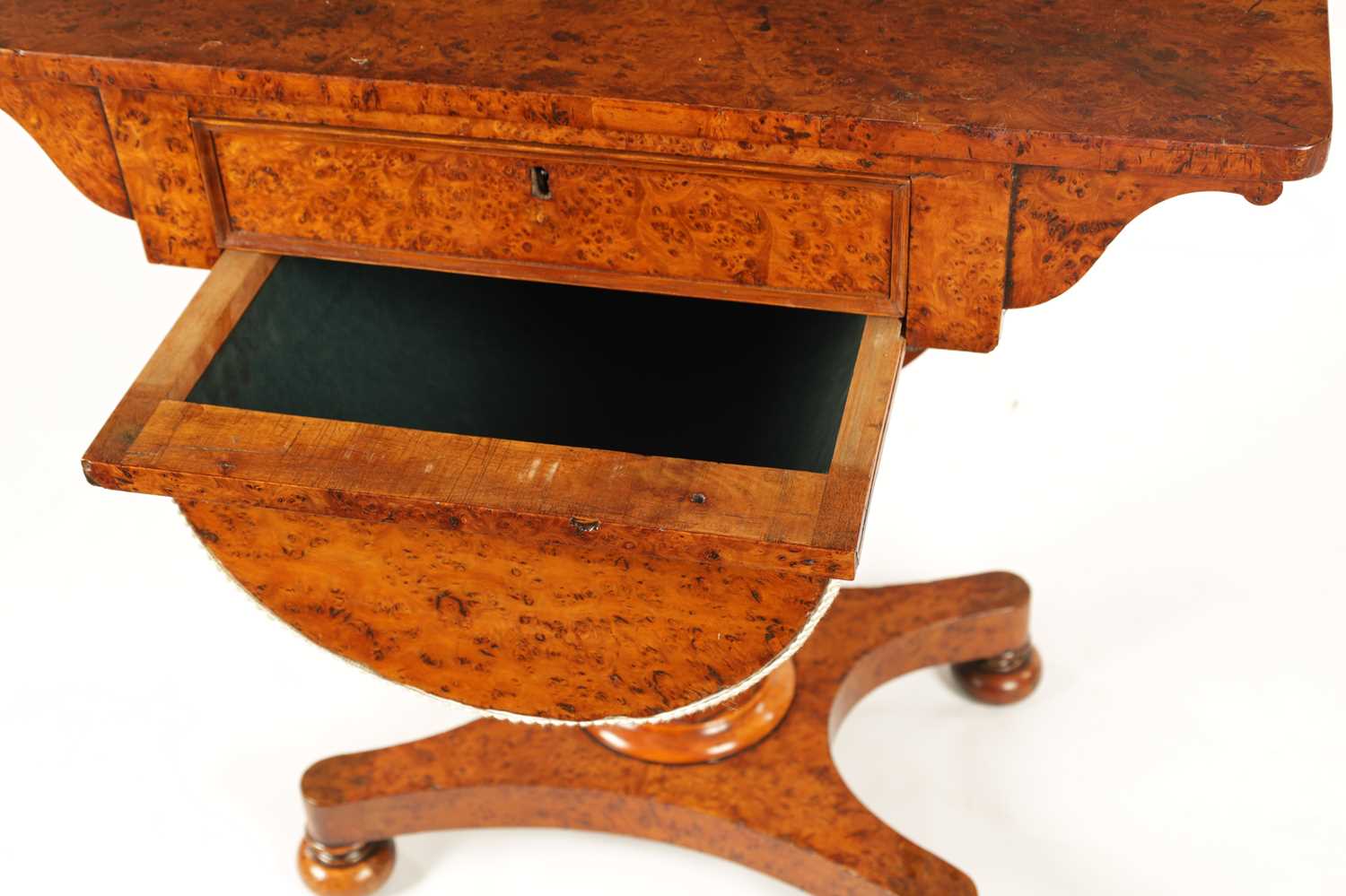 A REGENCY BURR ELM WORKBOX - Image 7 of 8