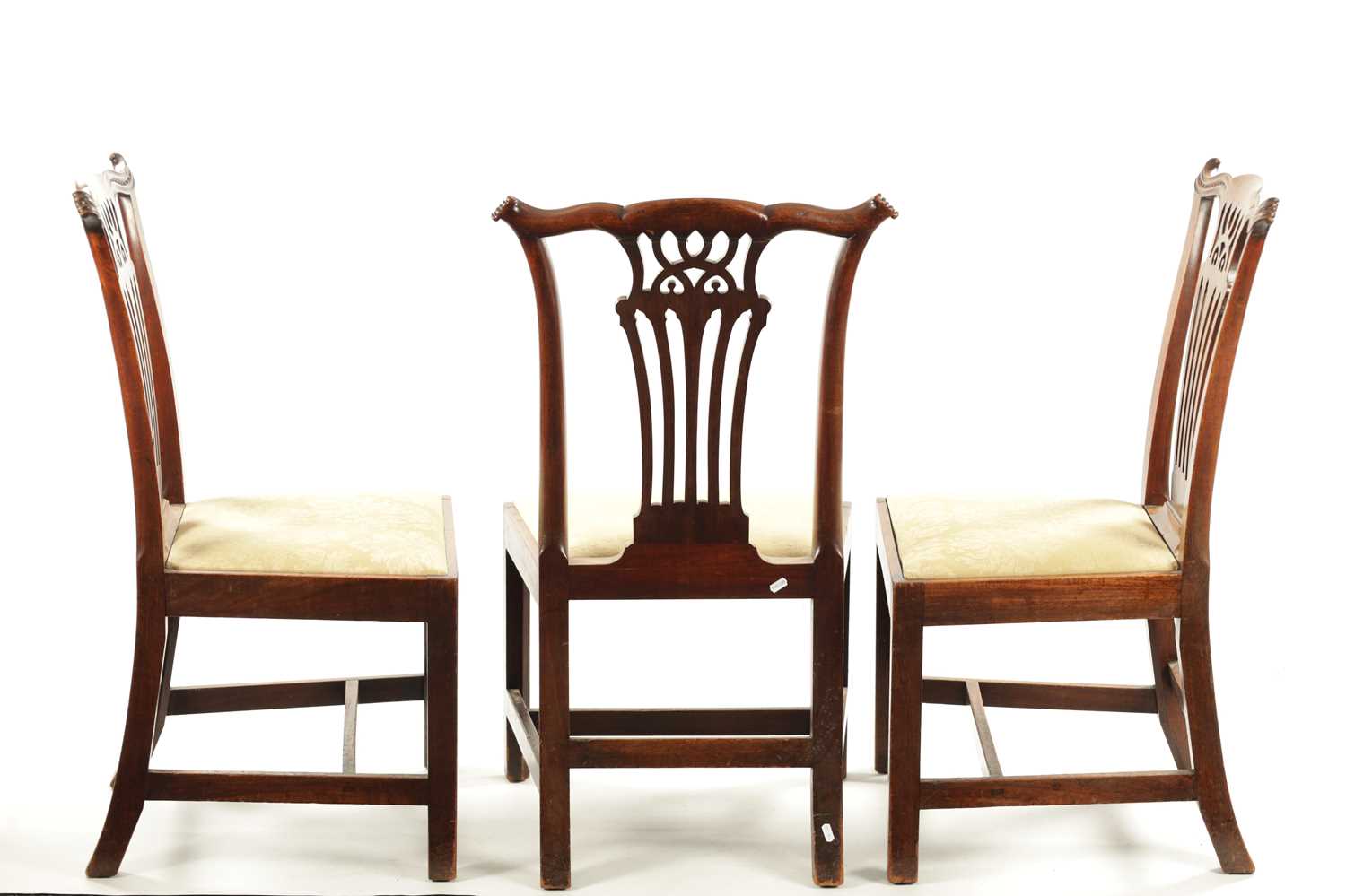 A FINE ORIGINAL SET OF SIX GEORGE III CHIPPENDALE PERIOD MAHOGANY PIERCED SPLAT BACK DINING CHAIRS - Image 5 of 6