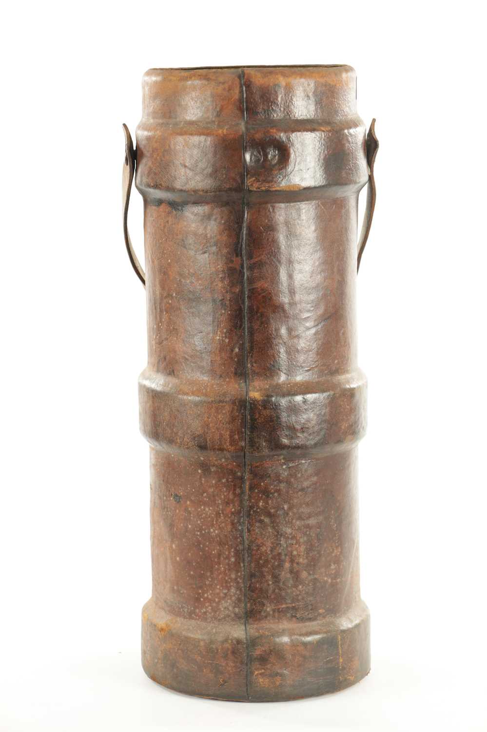 AN EARLY 20TH CENTURY LEATHER SHELL CARRIER - Image 8 of 8