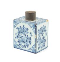 AN ENGLISH DELFTWARE BLUE AND WHITE PORCELAIN TEA CADDY CIRCA 1750