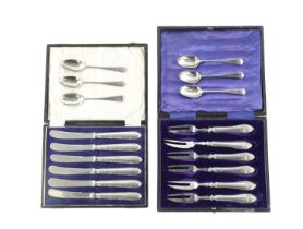 A COLLECTION OF GEORGIAN TWO CASED SILVER KNIFE SETS AND SIX SILVER TEASPOONS