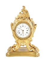 AN EARLY 19TH CENTURY FRENCH ORMOLU MANTEL CLOCK