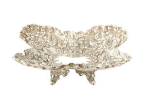 A LATE 19TH CENTURY SILVER SWEET-MEAT DISH