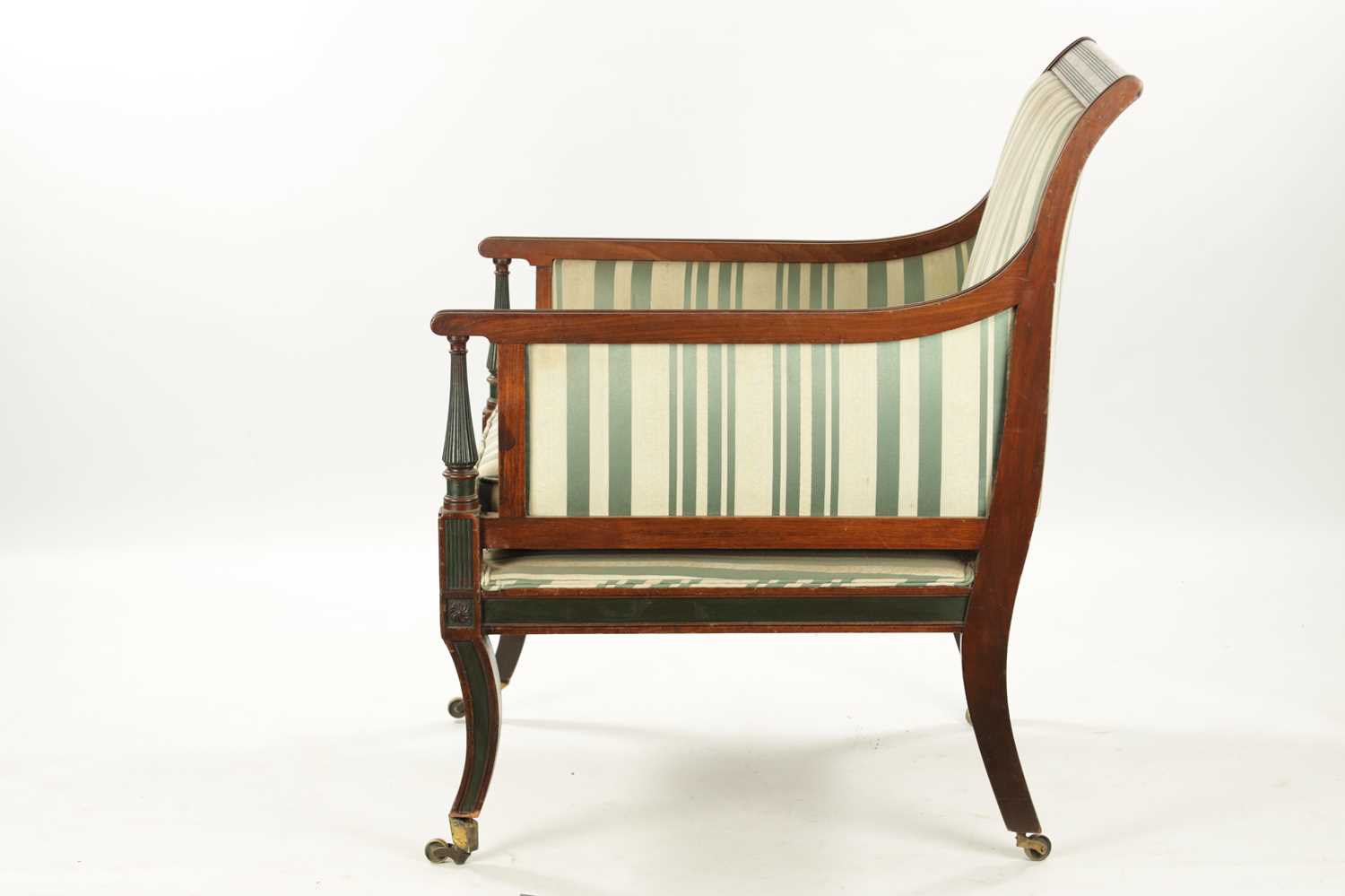 A REGENCY STYLE 19TH CENTURY MAHOGANY LIBRARY CHAIR - Image 3 of 8